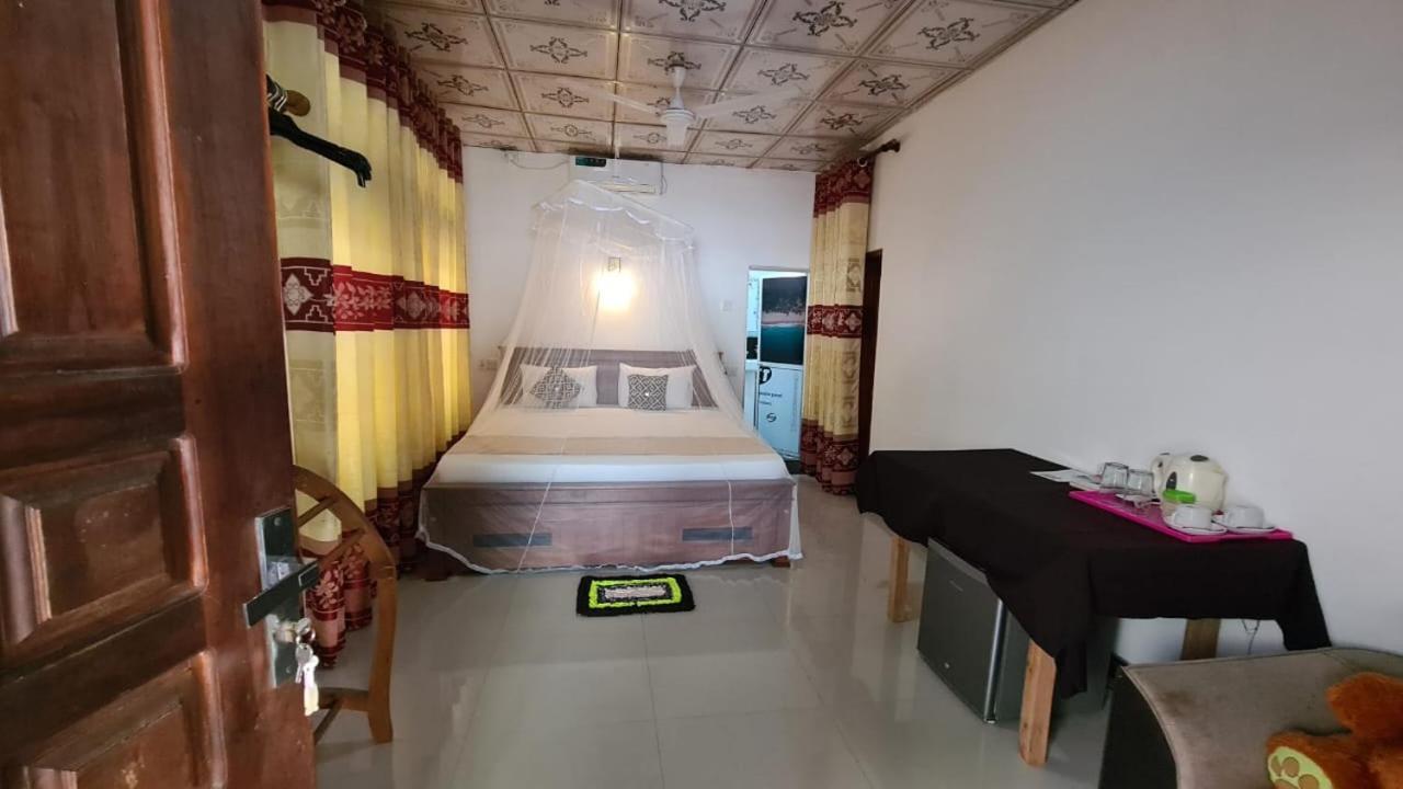 Kavidi Villa Home Stay Tangalle Zimmer foto